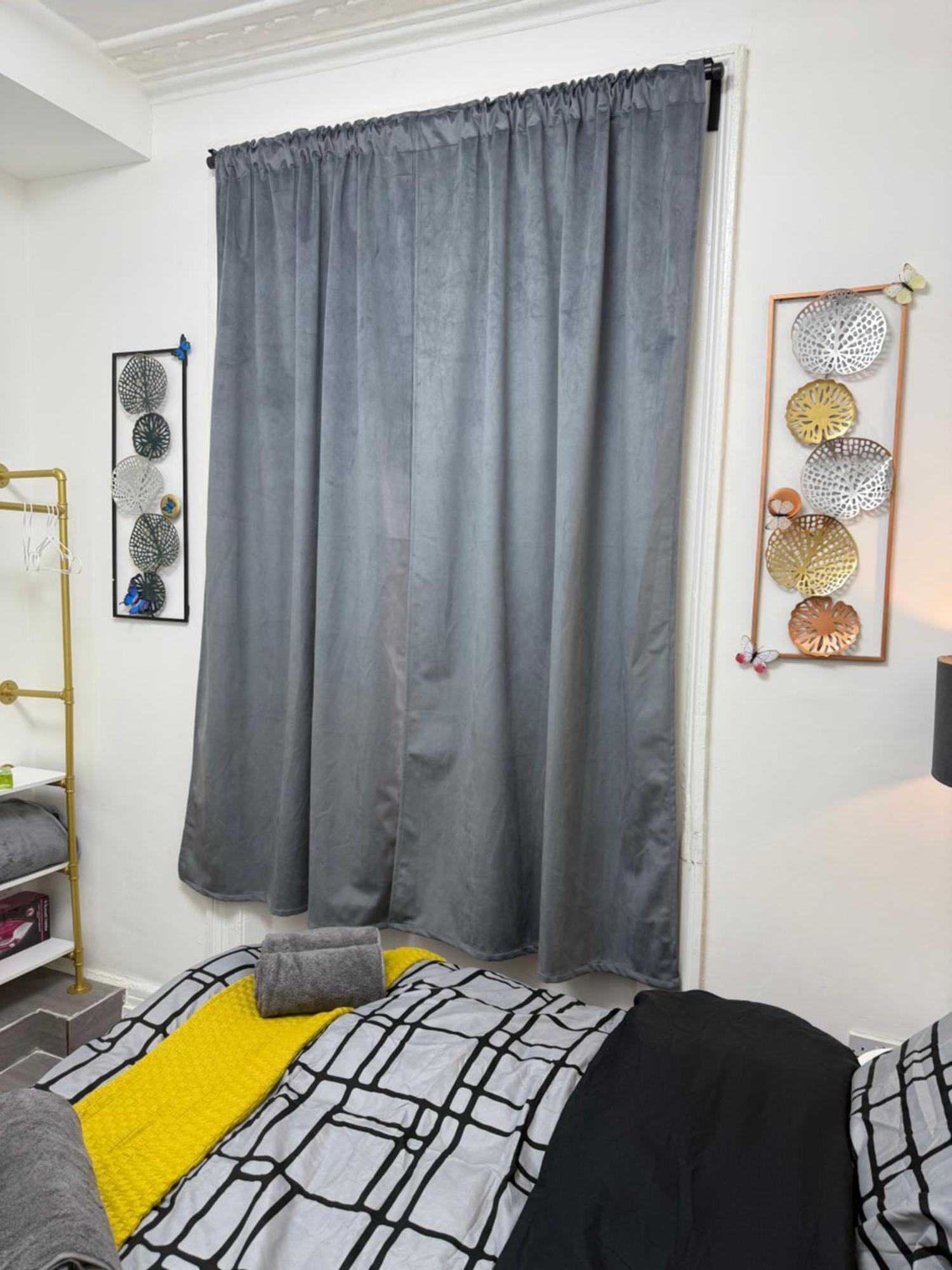 Luxury In Victoria, 7 Minutes Walk To Victoria Station, 5 Alloggio in famiglia *