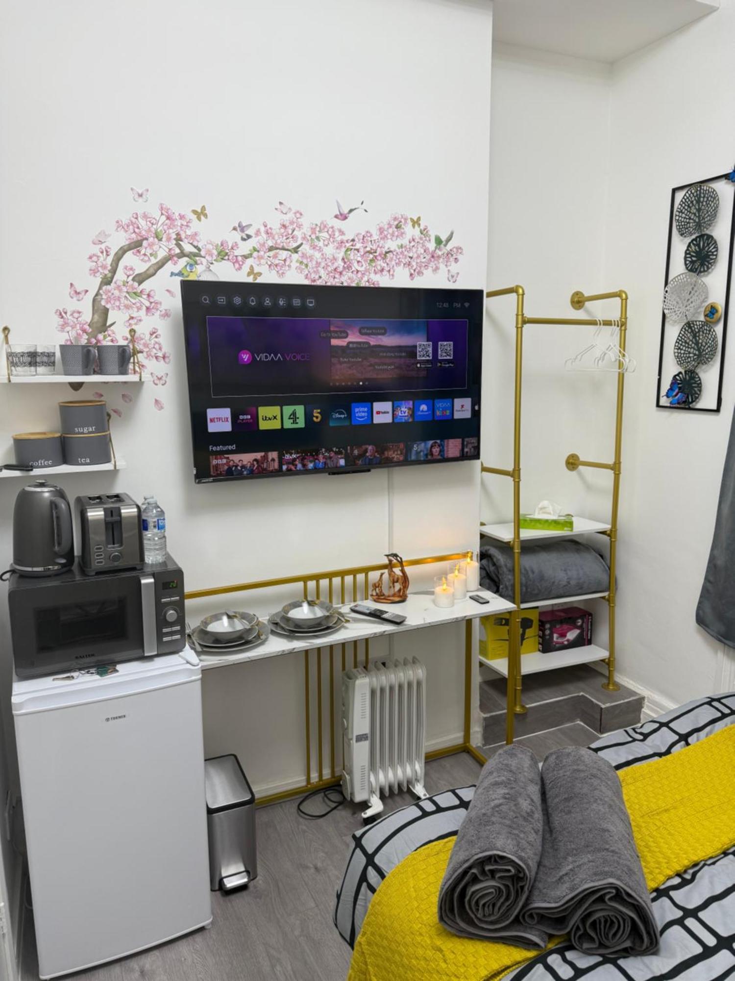 Luxury In Victoria, 7 Minutes Walk To Victoria Station, 5