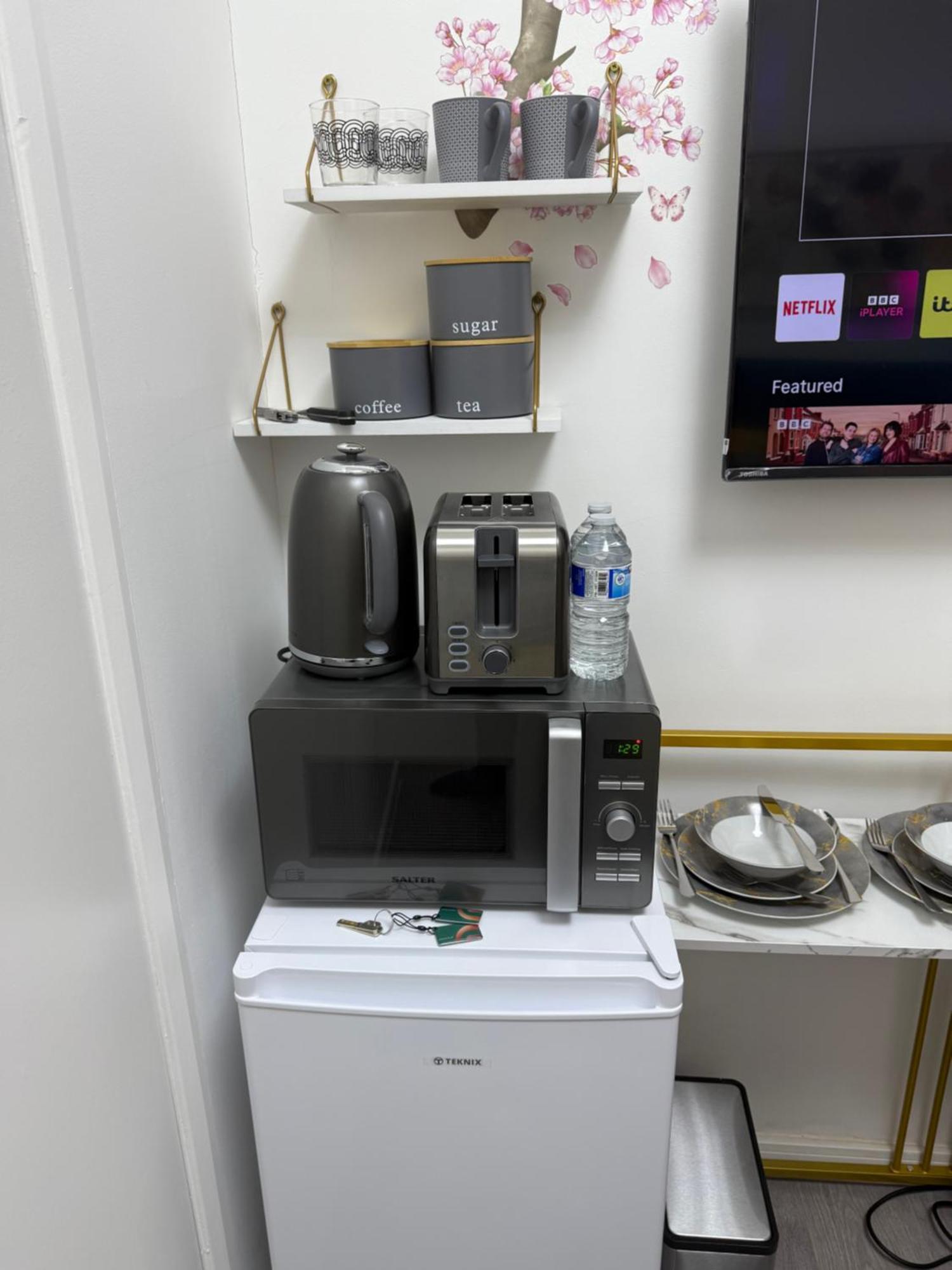 Gazde/Camere de închiriat Luxury In Victoria, 7 Minutes Walk To Victoria Station, 5 *